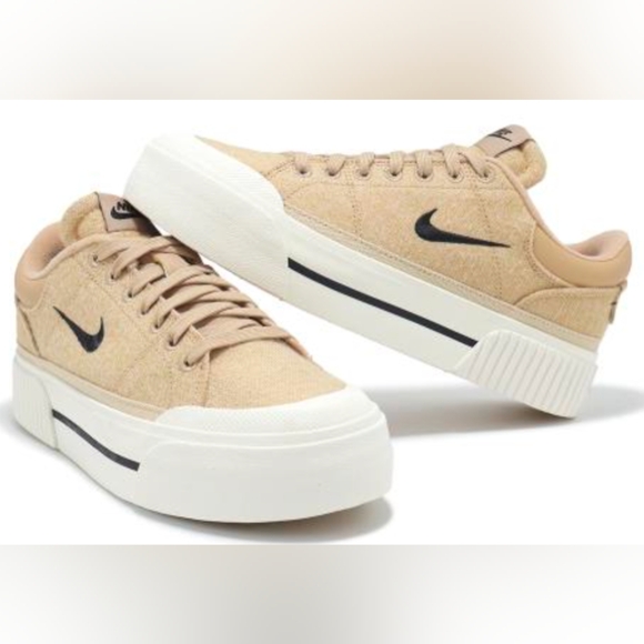 Nike Women's Court Legacy Lift Platform Sneakers Size US 7.5 NWOT MSRP 94.99 - Picture 2 of 10